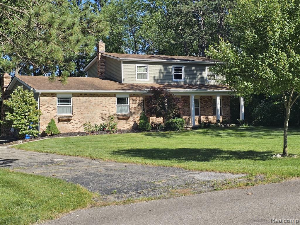 5163 PINE HILL Circle