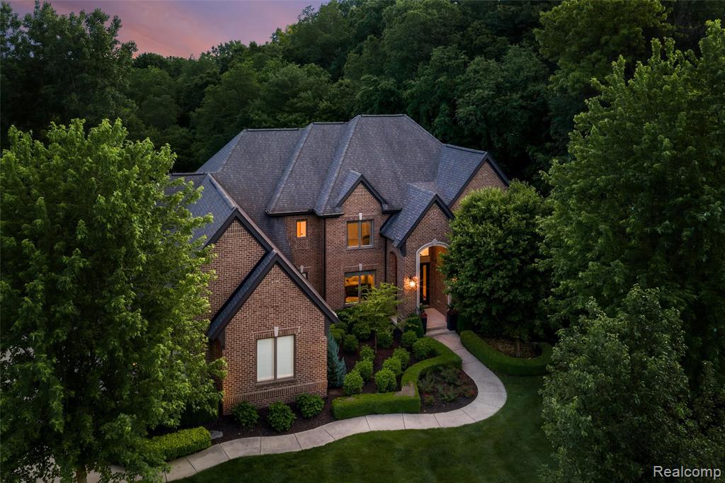 2761 Plum Creek Drive