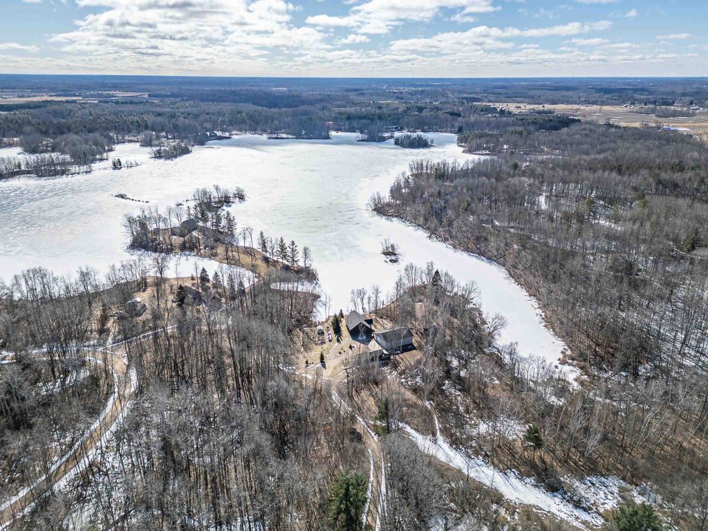 Photo of 5330 Scottish Hills Dr Drive, Gladwin, MI 48624 (MLS # 50200815)