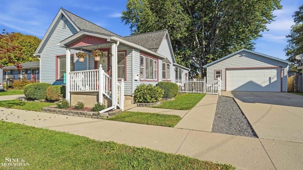 546 ROBERTSON ST, MARINE CITY, MI 48039 - Image 1f3cfb3529e9823482fa9840b2ebbf8e/2803082910