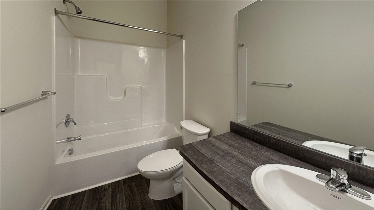 3134 Apple Blossom Way