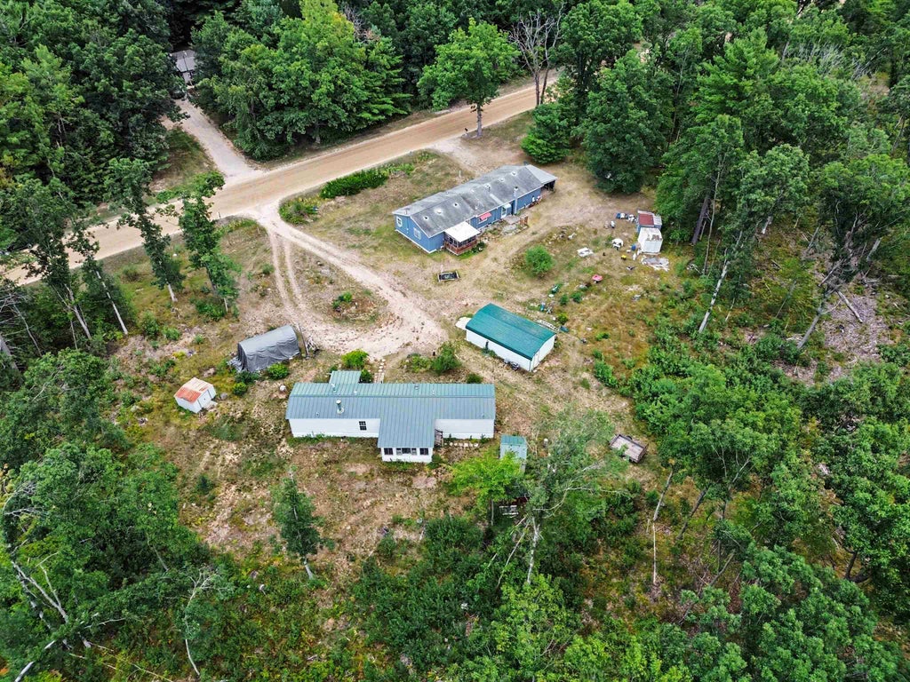 Photo of 11841 W Eight Point Lake Rd Road, Lake, MI 48632 (MLS # 50225806)