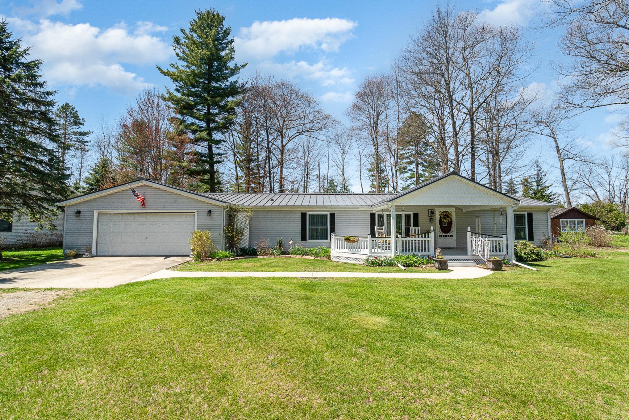 2423 West Drive