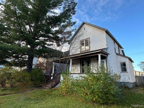 845 N Pine Street Ishpeming MI 49849
