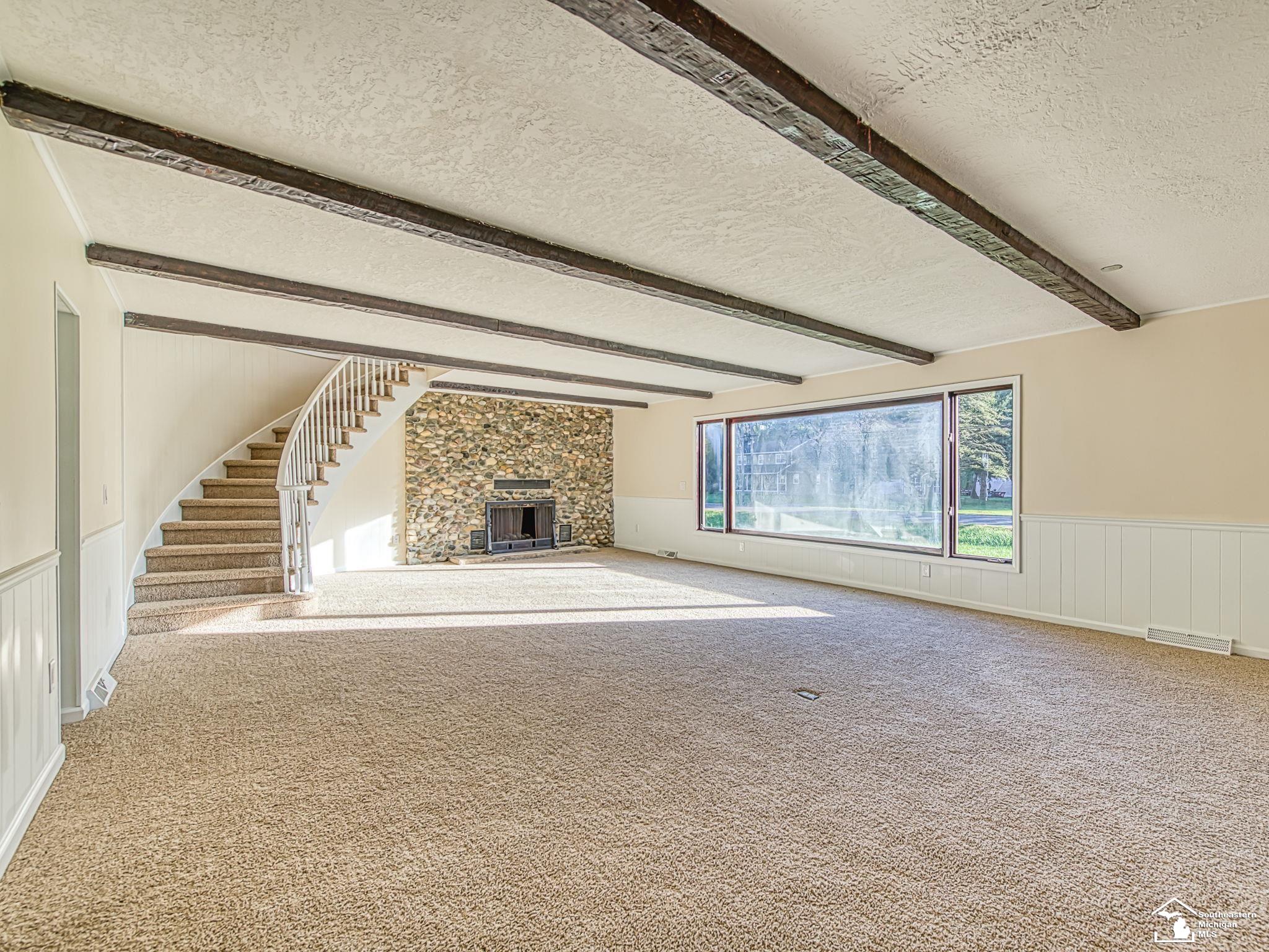 10711 Douglas Road