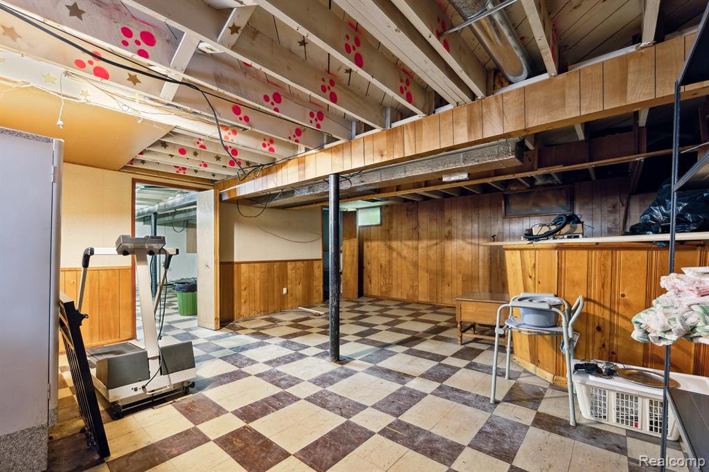 Clawson, Michigan 48017, United States, 3 Bedrooms Bedrooms, ,1 BathroomBathrooms,Residential,Pending,192834