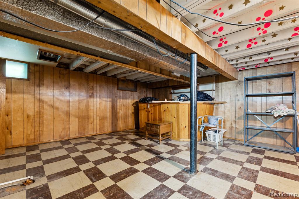 Clawson, Michigan 48017, United States, 3 Bedrooms Bedrooms, ,1 BathroomBathrooms,Residential,Pending,192834