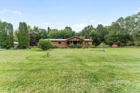 6411 W Newburg Road Carleton MI 48117