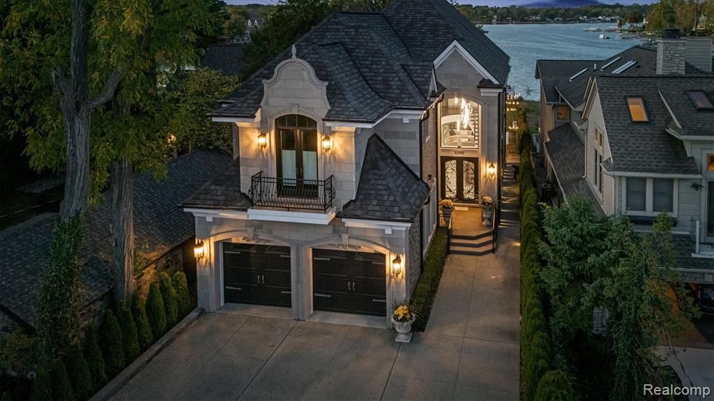 2390 Walnut Lake Road