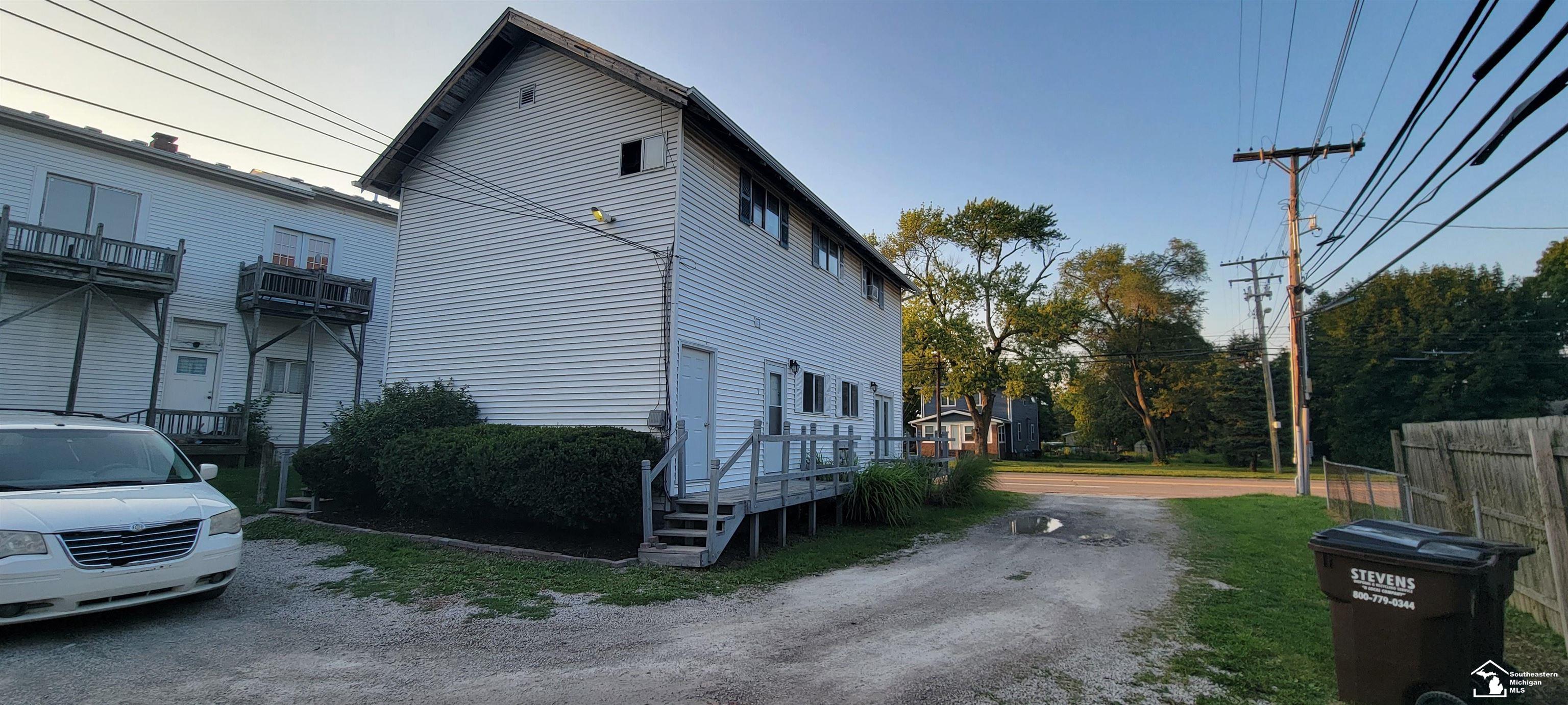 1985 S Custer Road