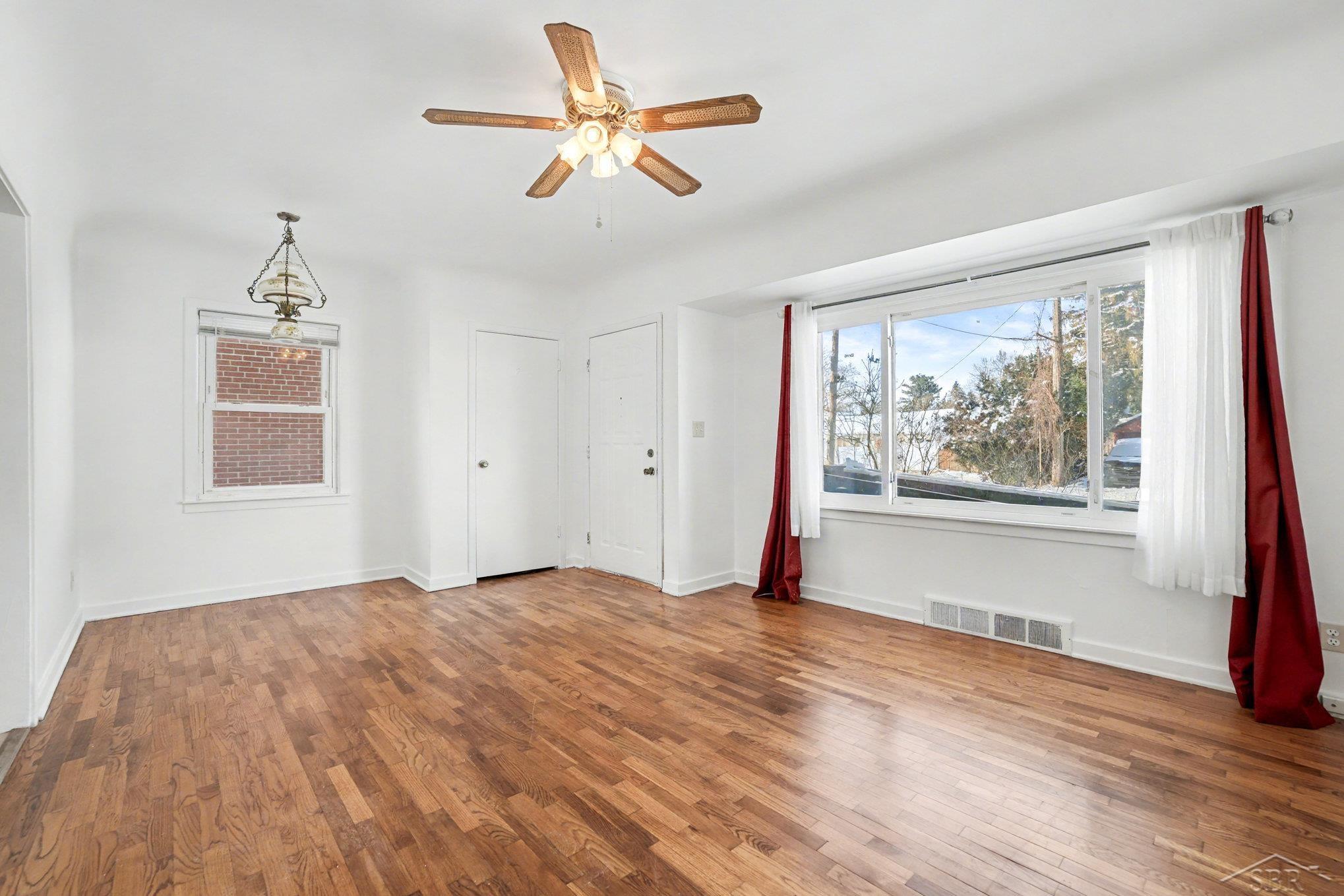 Saginaw, Michigan 48602, United States, 2 Bedrooms Bedrooms, ,1 BathroomBathrooms,Residential,Active,251596