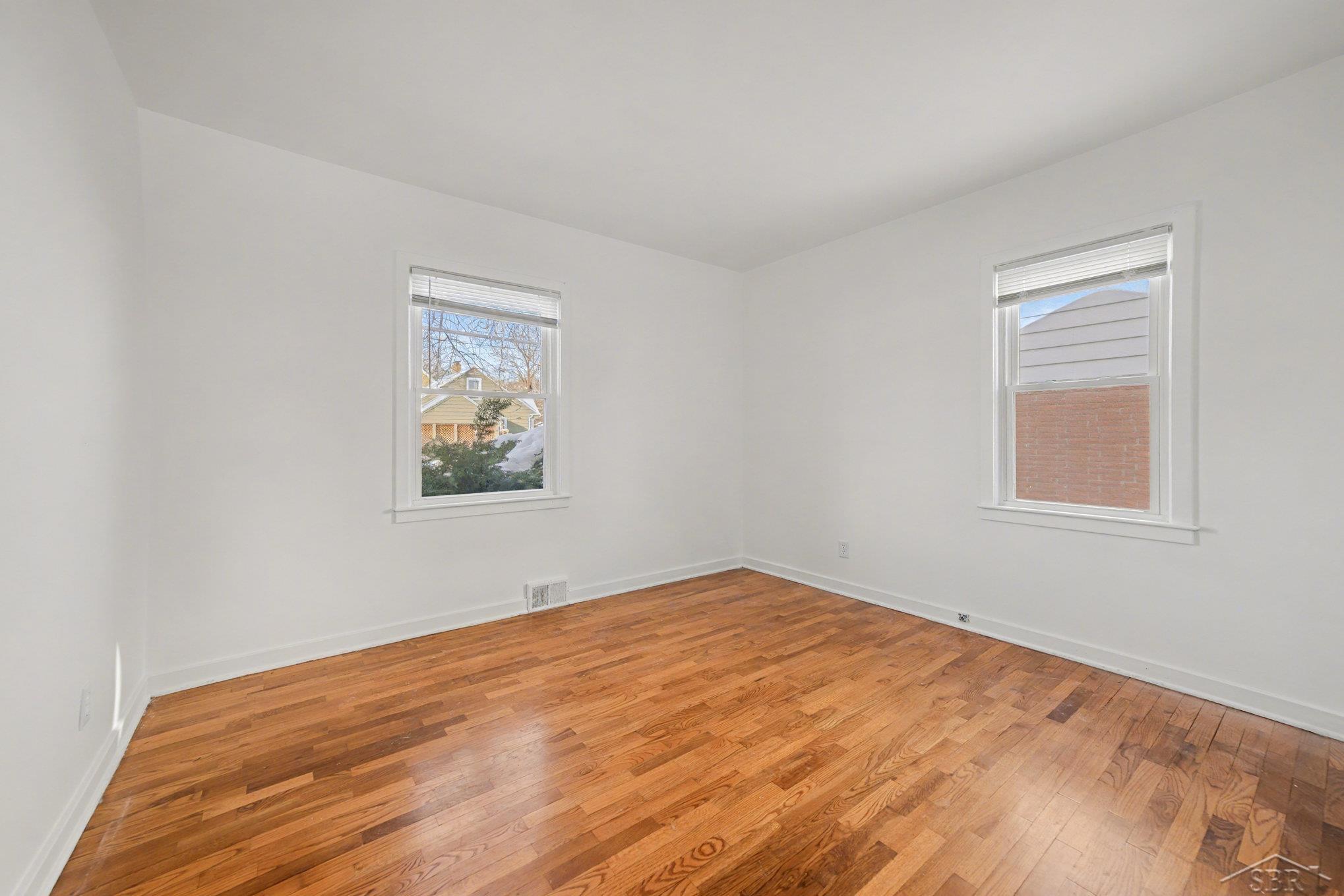 Saginaw, Michigan 48602, United States, 2 Bedrooms Bedrooms, ,1 BathroomBathrooms,Residential,Active,251596