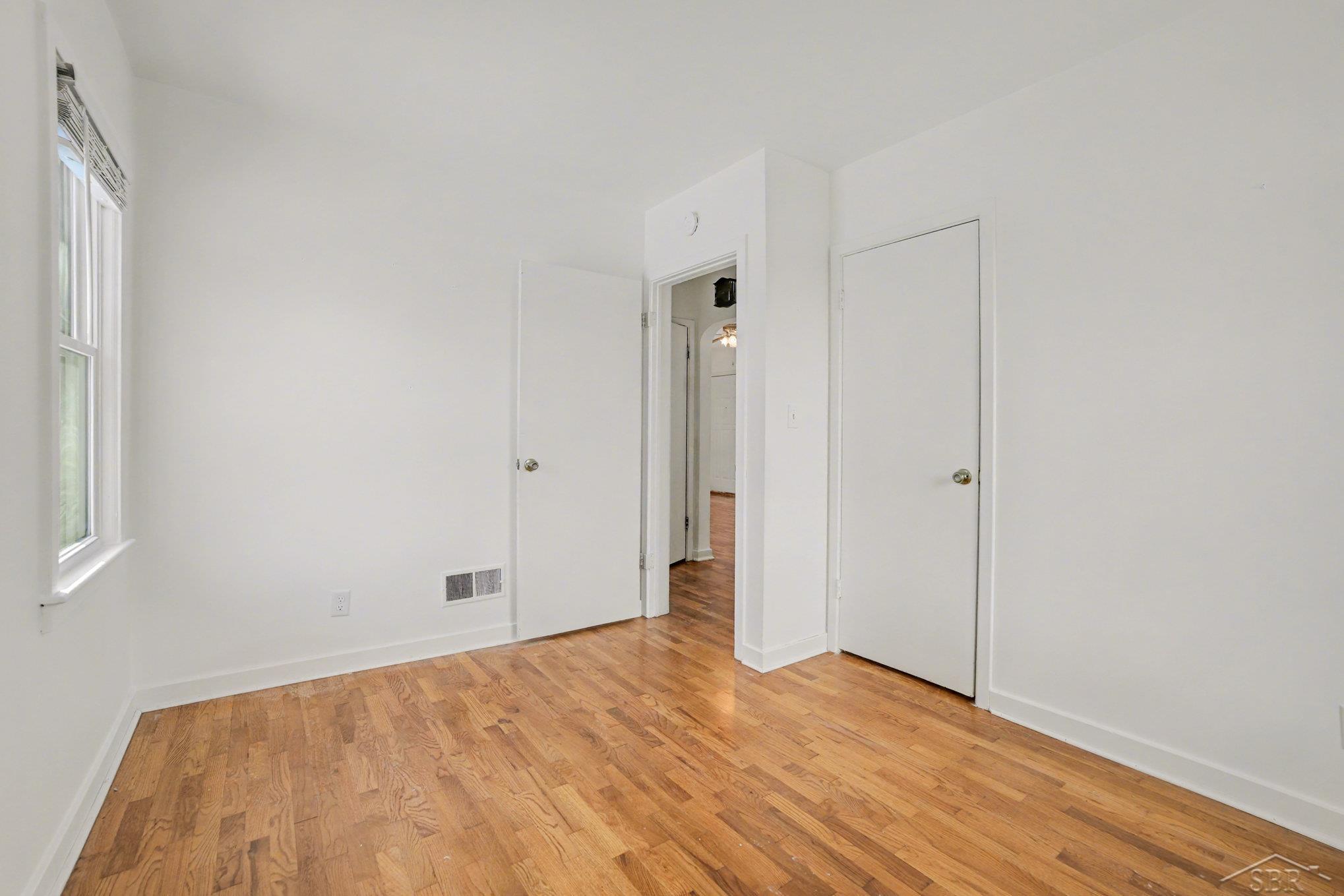 Saginaw, Michigan 48602, United States, 2 Bedrooms Bedrooms, ,1 BathroomBathrooms,Residential,Active,251596