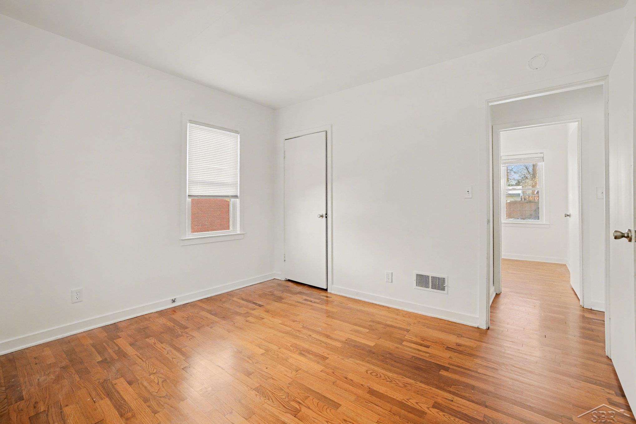 Saginaw, Michigan 48602, United States, 2 Bedrooms Bedrooms, ,1 BathroomBathrooms,Residential,Active,251596