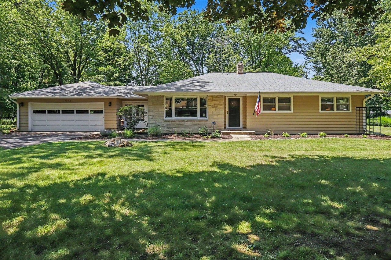 15833 17 1/2 Mile Road