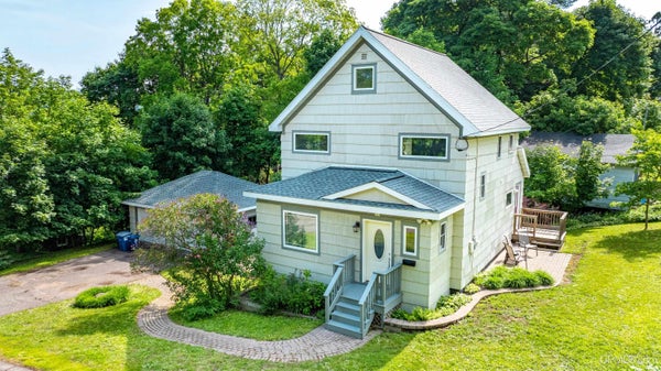 305 EMERALD ST, HOUGHTON, MI 49931 - Image 23ed50b8dcdba5dc9a28165dfc1cbb11/3647694342