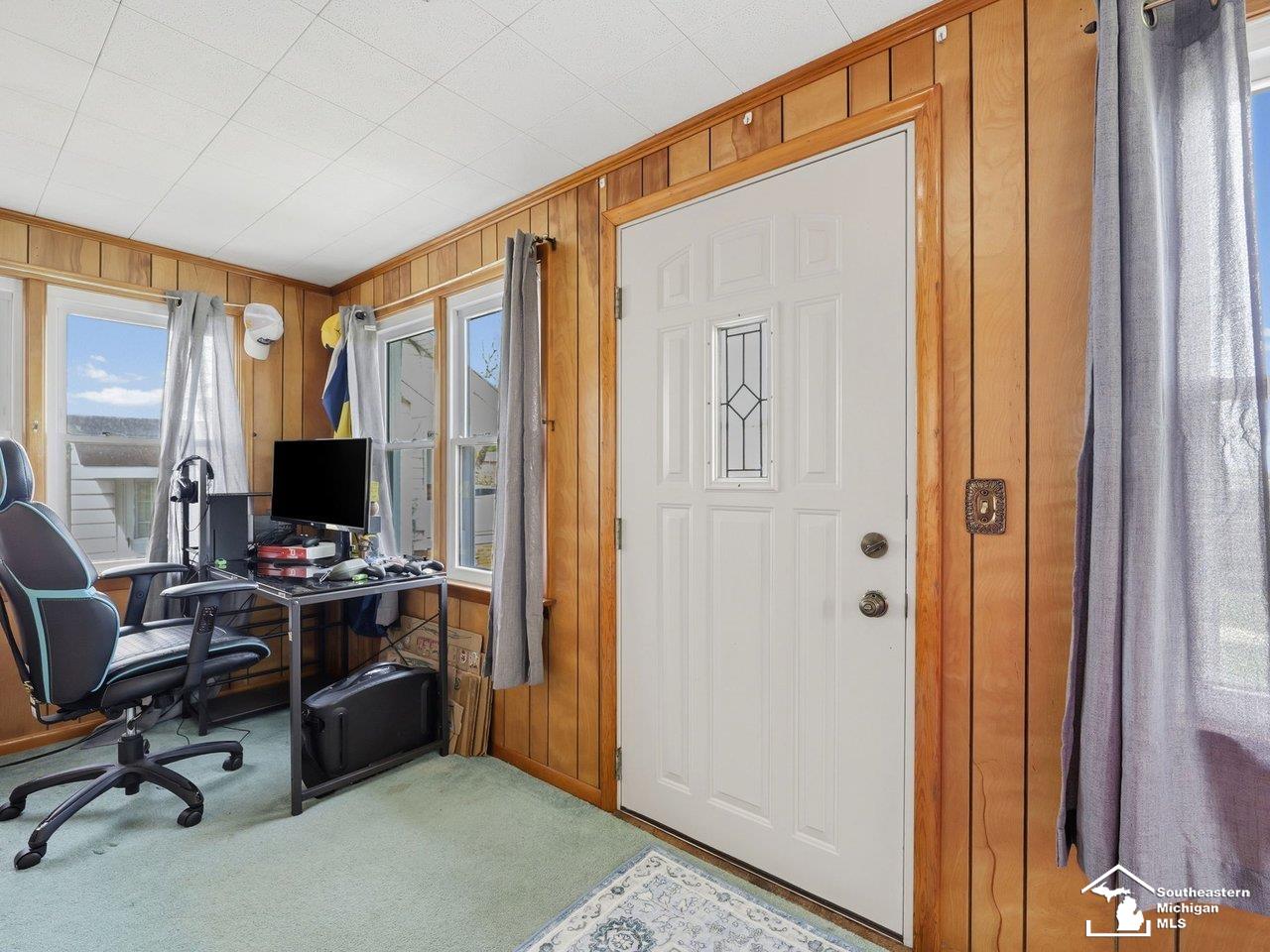 2361 Manhattan Street