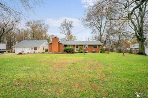 Photo of 4130 Hill Drive, Lambertville, MI 48144 (MLS # 50195328)