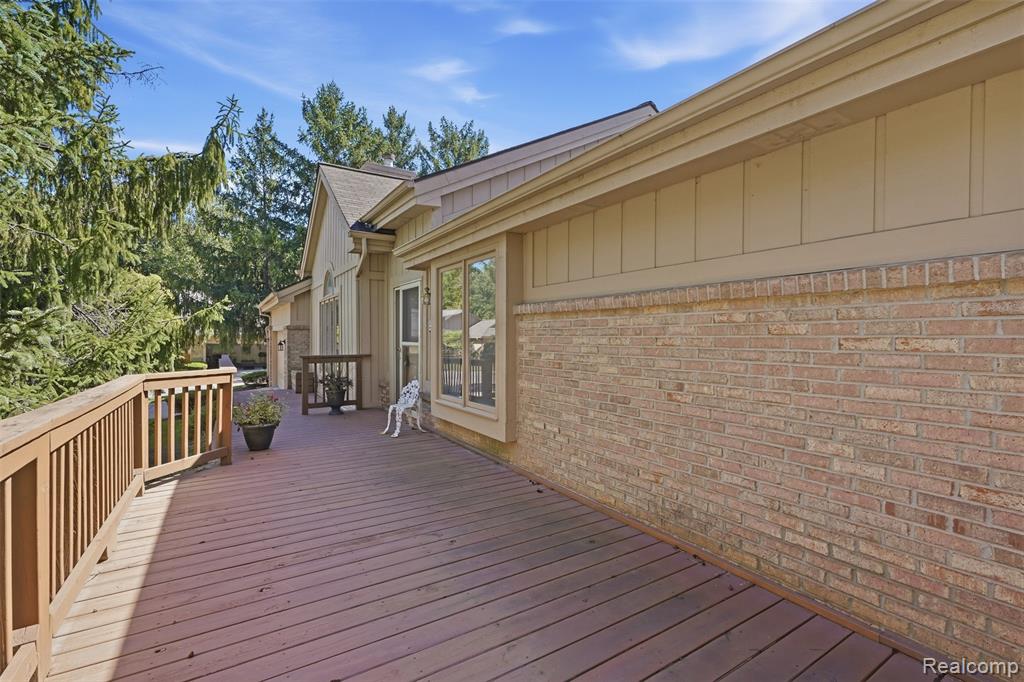 21895 River Ridge Trail
