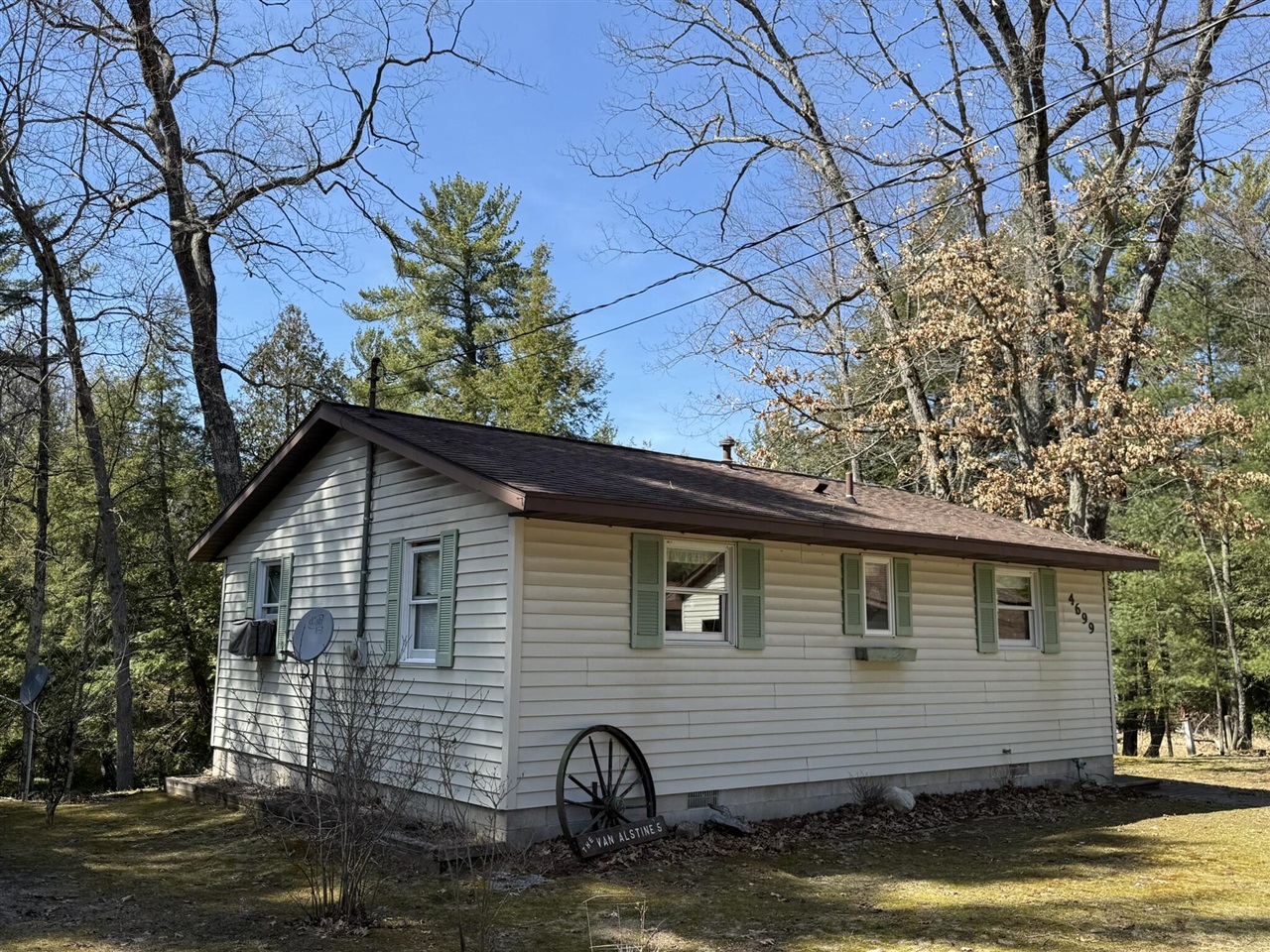 4699 N Able Road