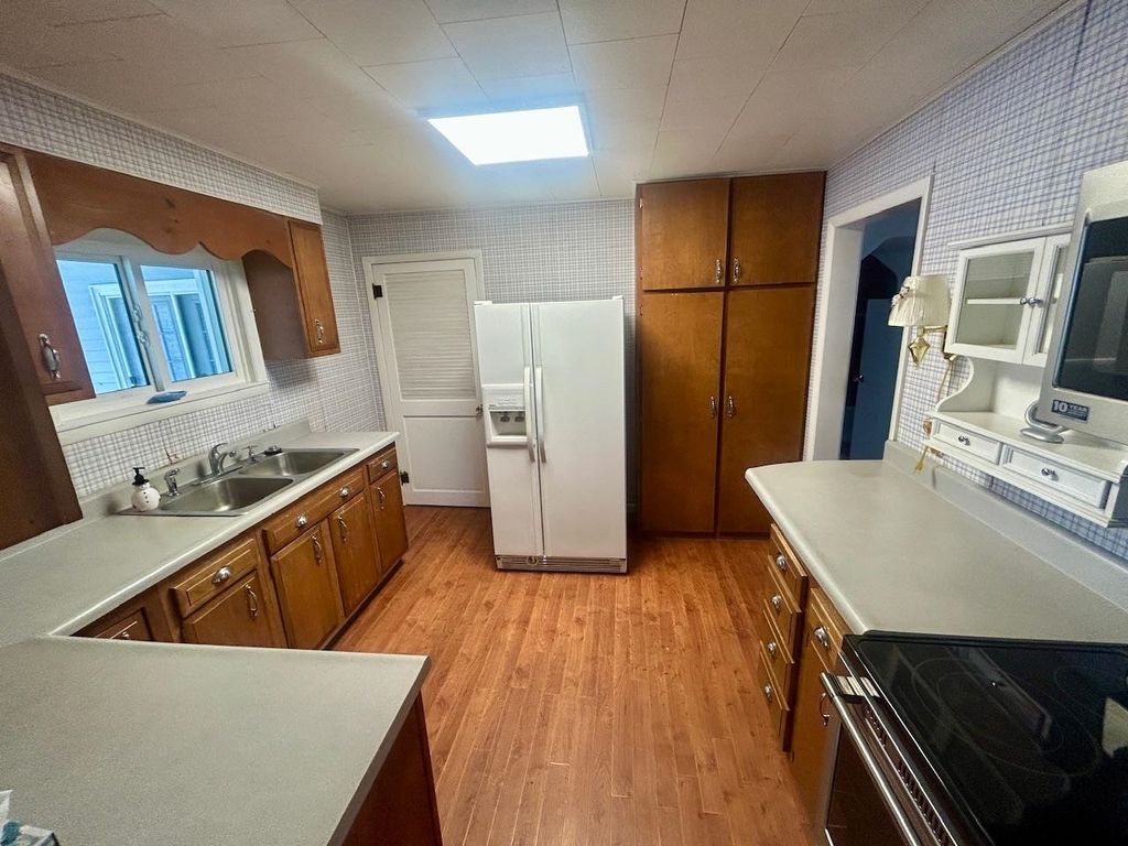 Photo of 444 N Silverleaf Street, Gladwin, MI 48624 (MLS # 50206018)