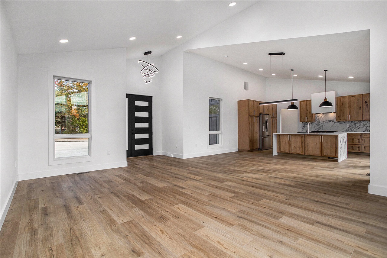 315 W High Street