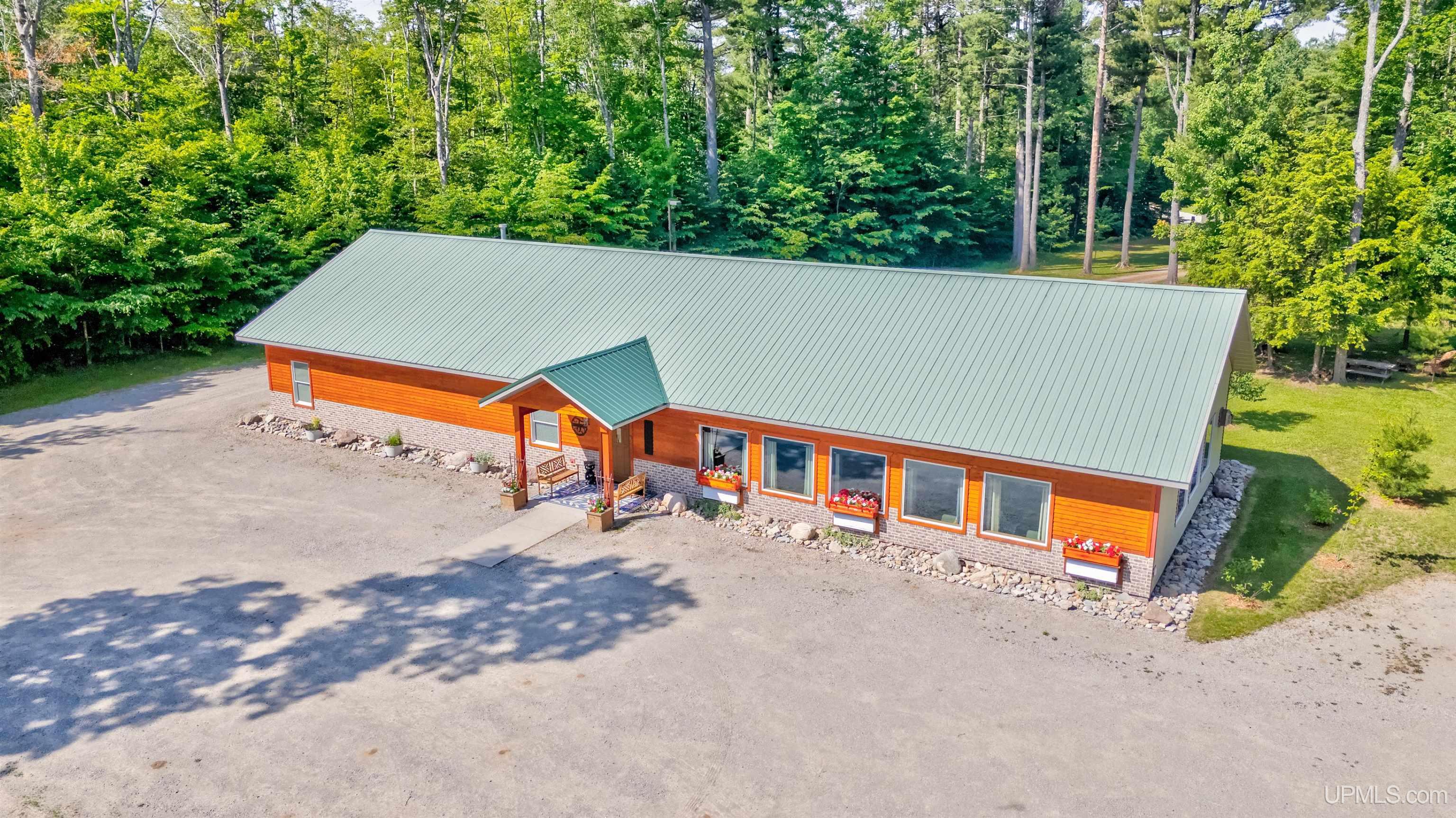 8928 N Boot Lake Road
