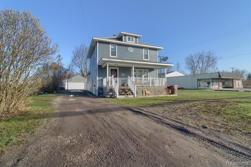 3087 N DIXIE