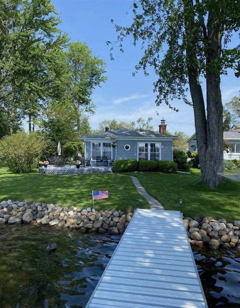 Photo of 9547 Crestline Drive, Pinckney, MI 48169 (MLS # 70536636)