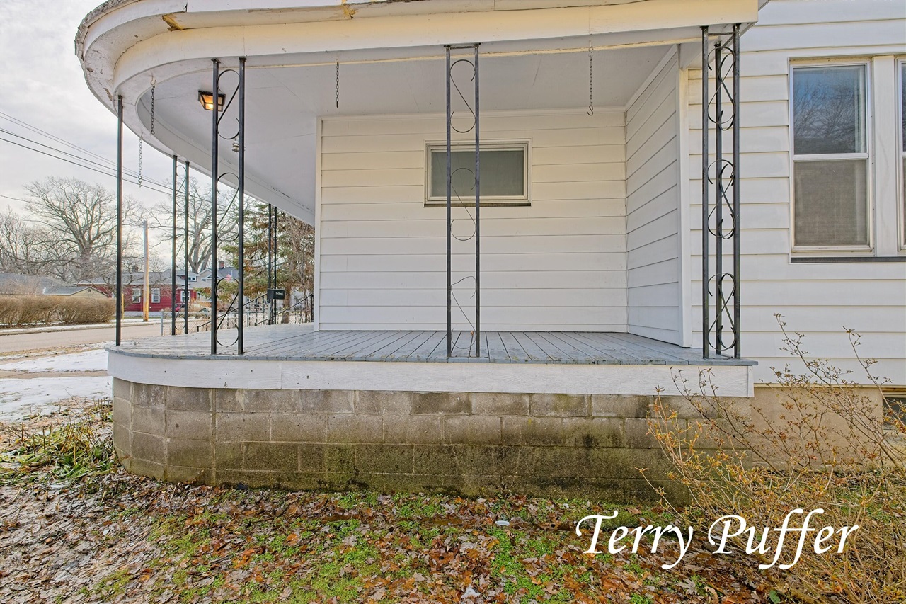 1707 Division Street