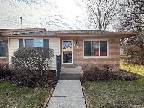 Photo of 334 Fairgrove Street, Romeo, MI 48065 (MLS # 60973059)