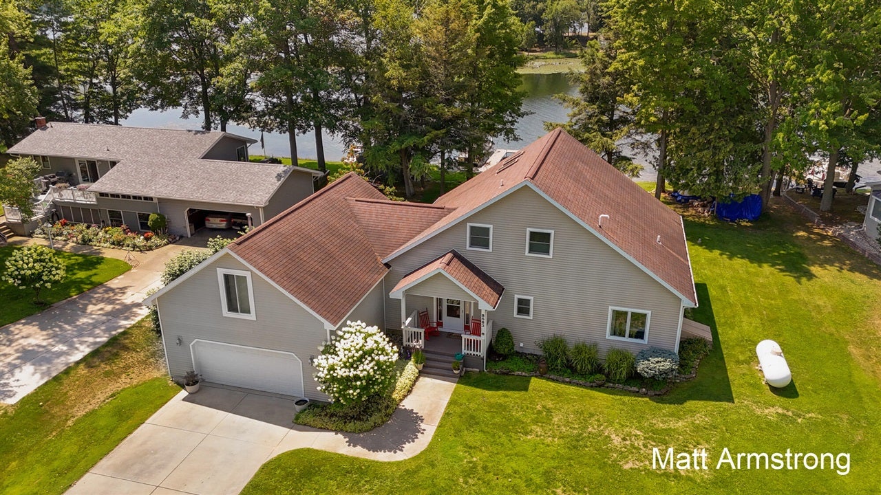 8563 Lynwood Lane