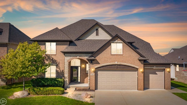 21961 PINDER CT, MACOMB, MI 48044 - Image 27dcae1a566759d1cda503b98da978ce/1358258241