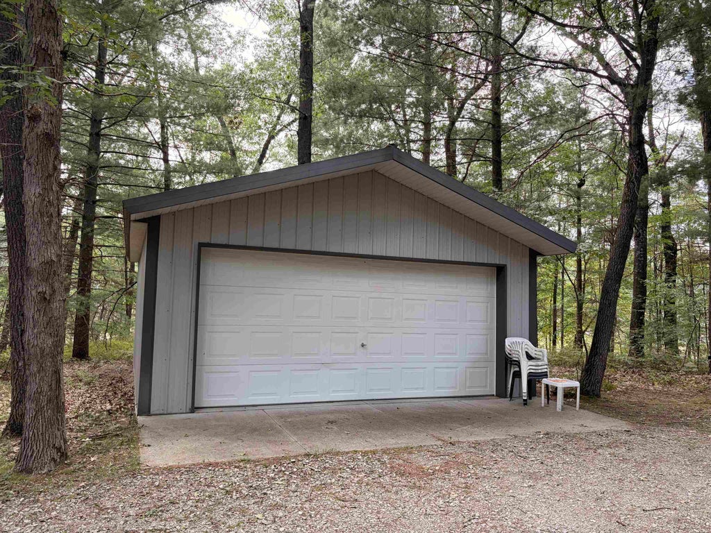 Photo of 2410 E Beatrice Road, Harrison, MI 48625 (MLS # 50220239)