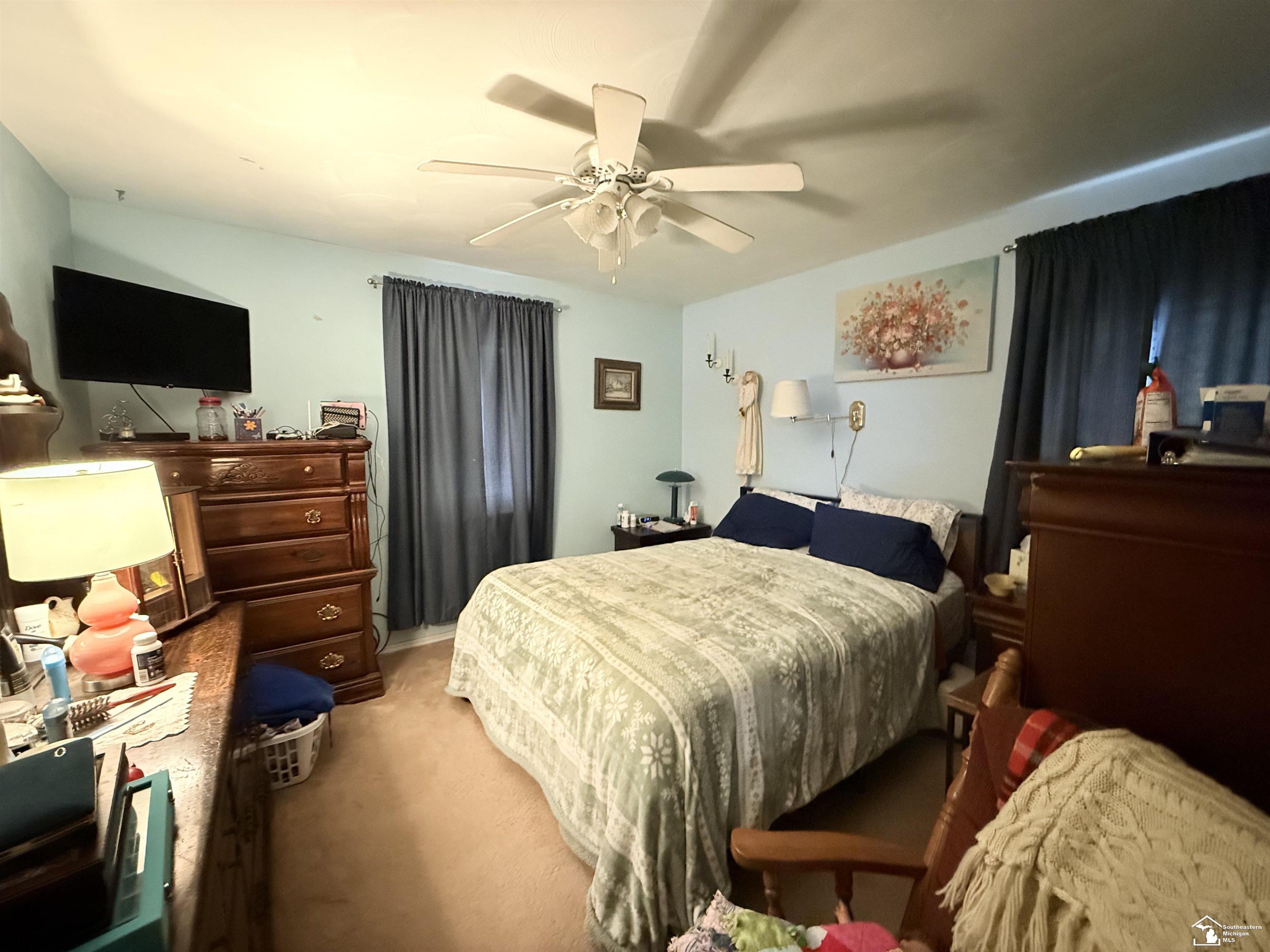 7292 Powlesland Avenue