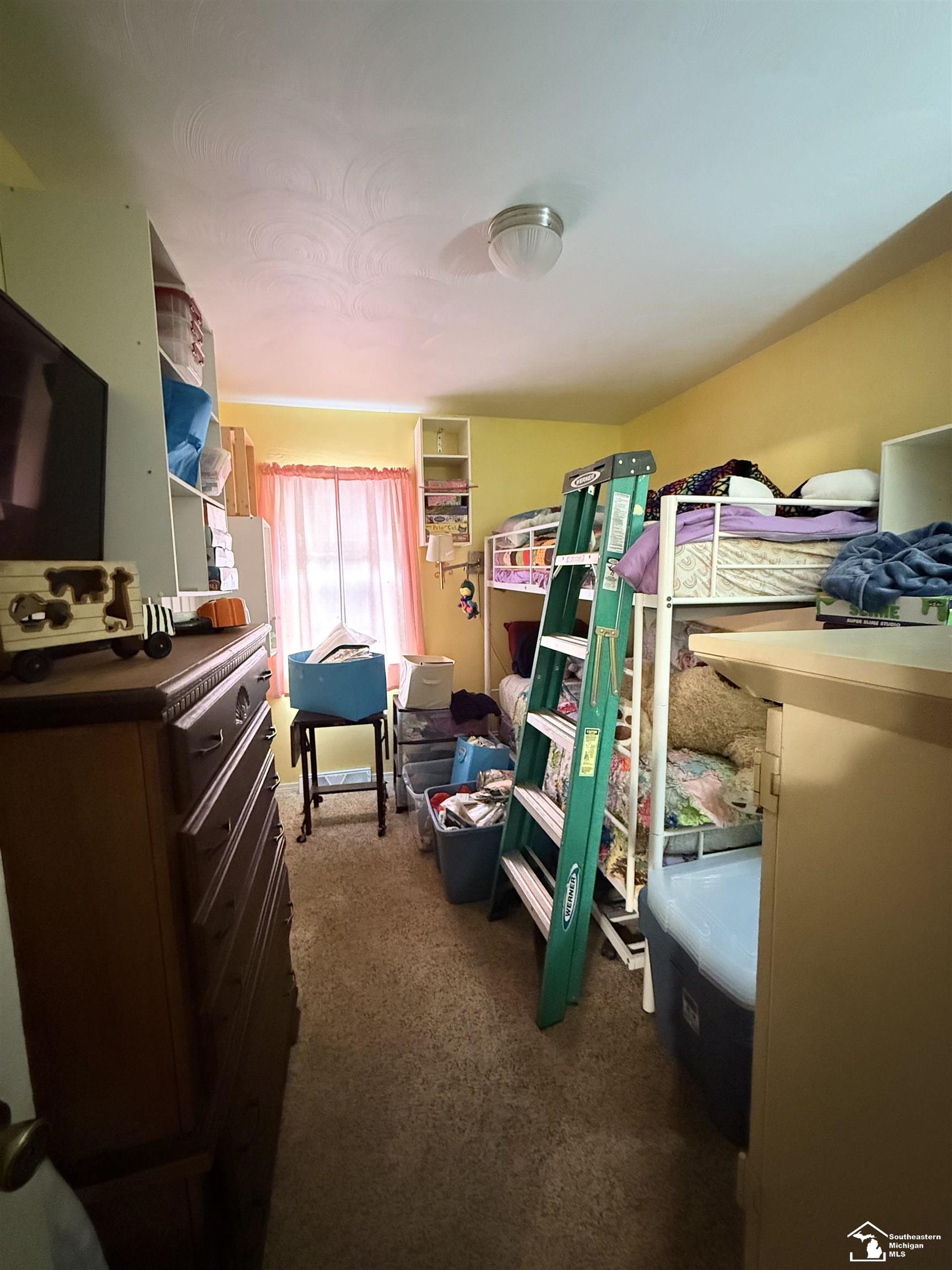 7292 Powlesland Avenue