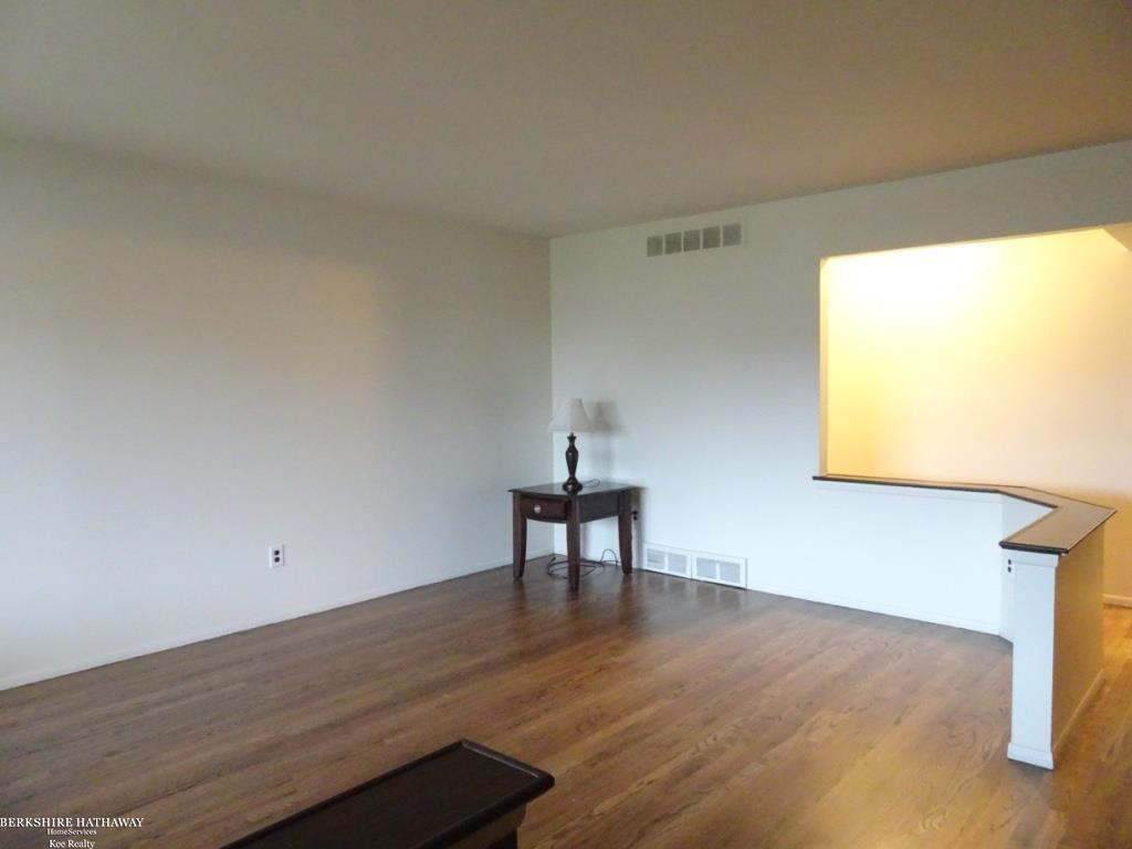 Warren, Michigan 48088, United States, 3 Bedrooms Bedrooms, ,2 BathroomsBathrooms,Residential,Active,250183