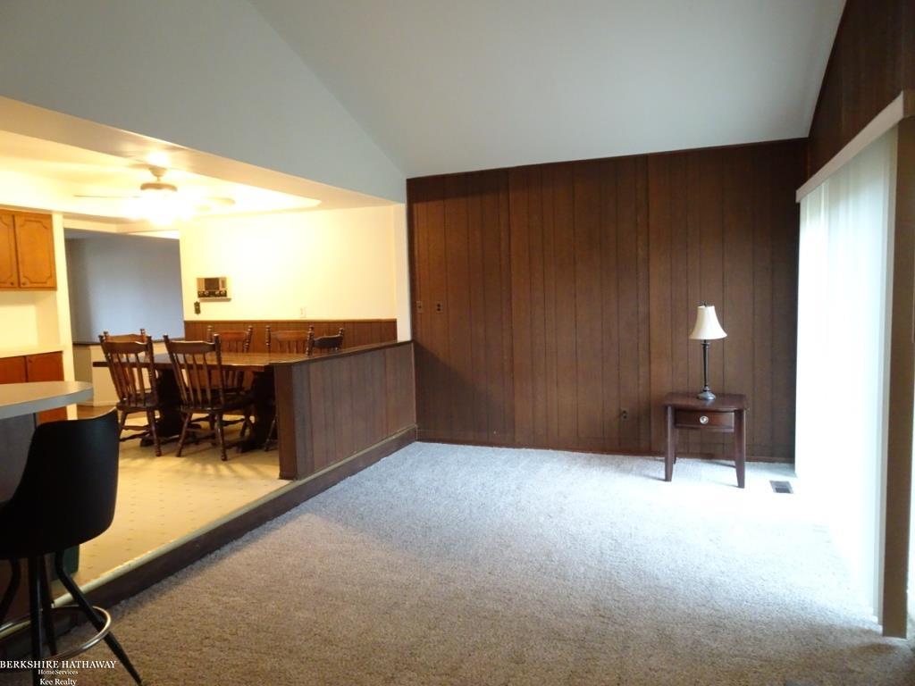 Warren, Michigan 48088, United States, 3 Bedrooms Bedrooms, ,2 BathroomsBathrooms,Residential,Active,250183