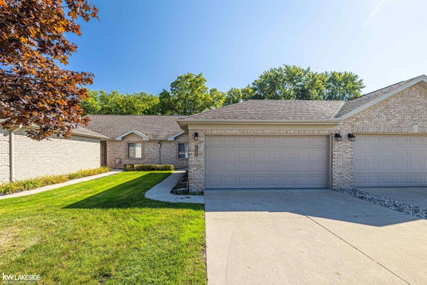 35292 SILVER MAPLE DR, CLINTON TOWNSHIP, MI 48035 - Image 28d8f7189ccda114d3420b1fffca2cfb/1732167985