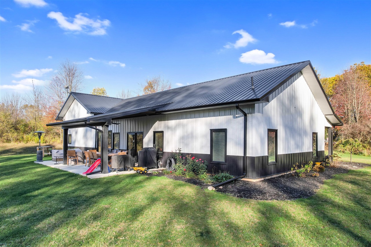 9242 Irish Road