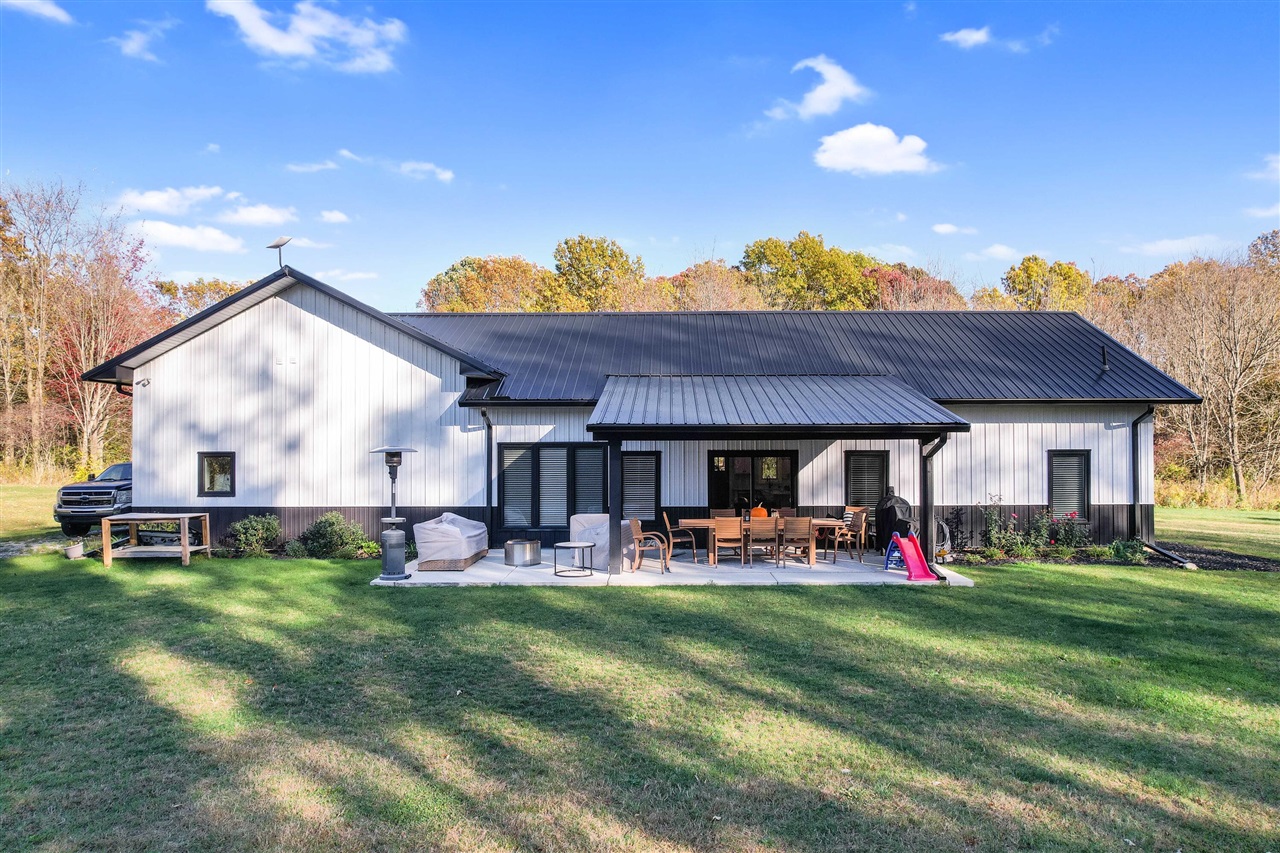 9242 Irish Road