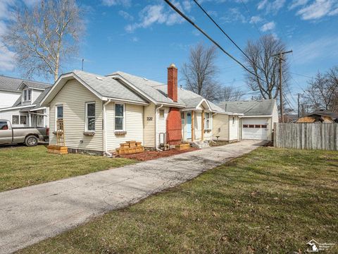 Photo of 3329 Elmwood Street, Monroe, MI 48162 (MLS # 50202057)