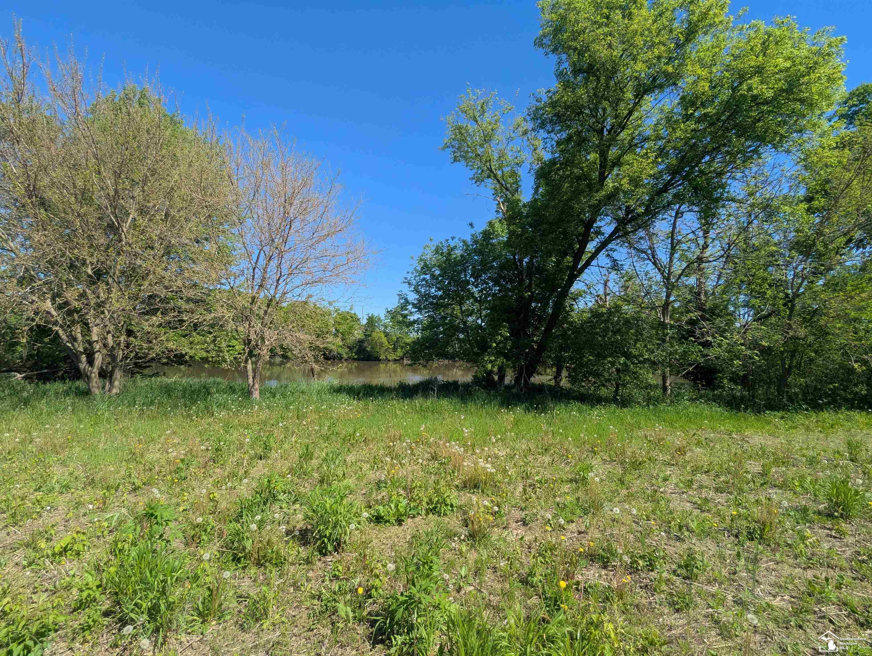 000 Dixon Road