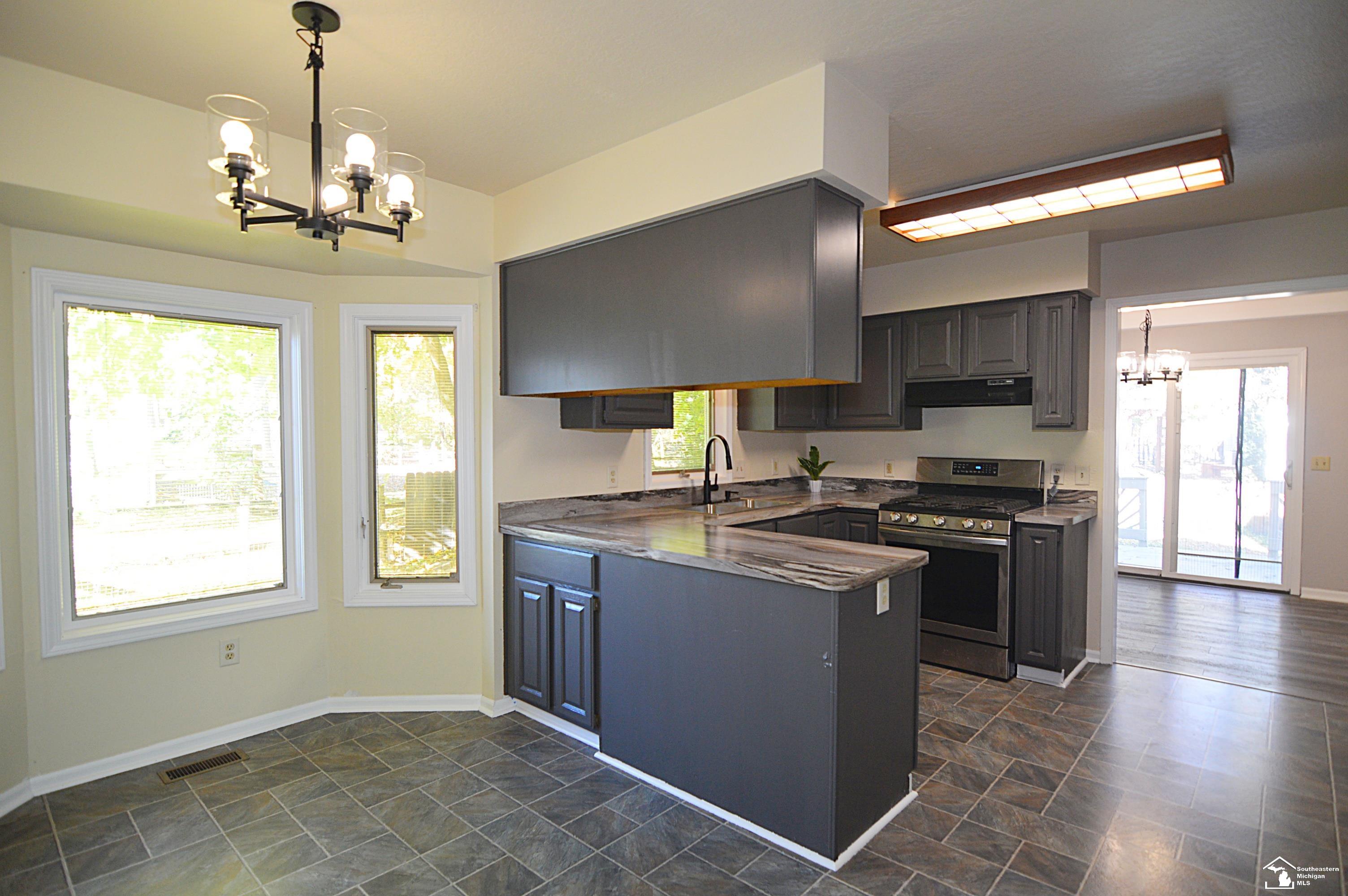 1412 Winding Way Road