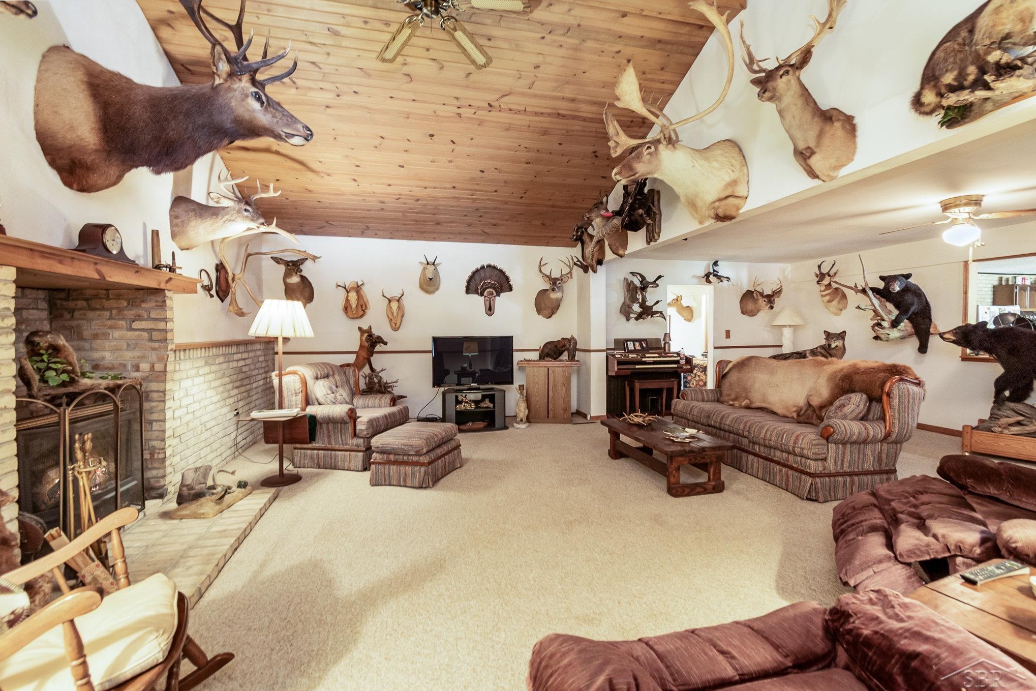 Harrison, Michigan 48625, United States, 4 Bedrooms Bedrooms, ,3 BathroomsBathrooms,Residential,Active,42039