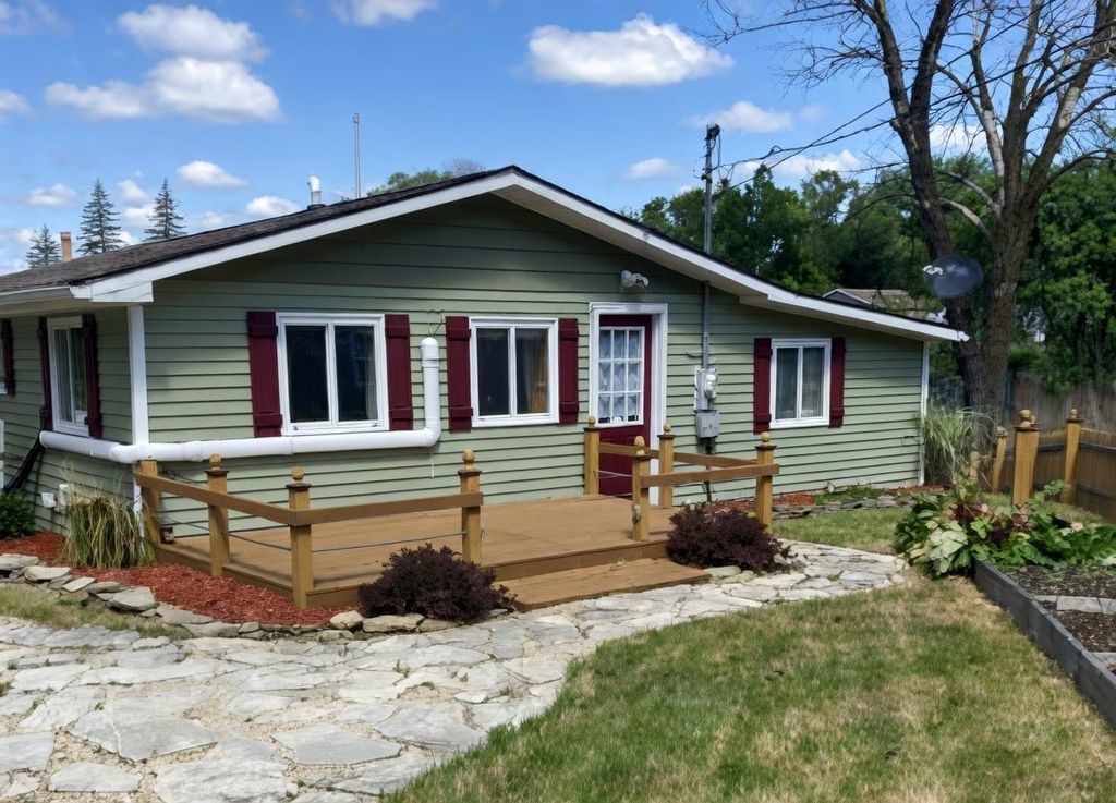 Photo of 1231 Aspen Drive, Beaverton, MI 48612 (MLS # 50138325)