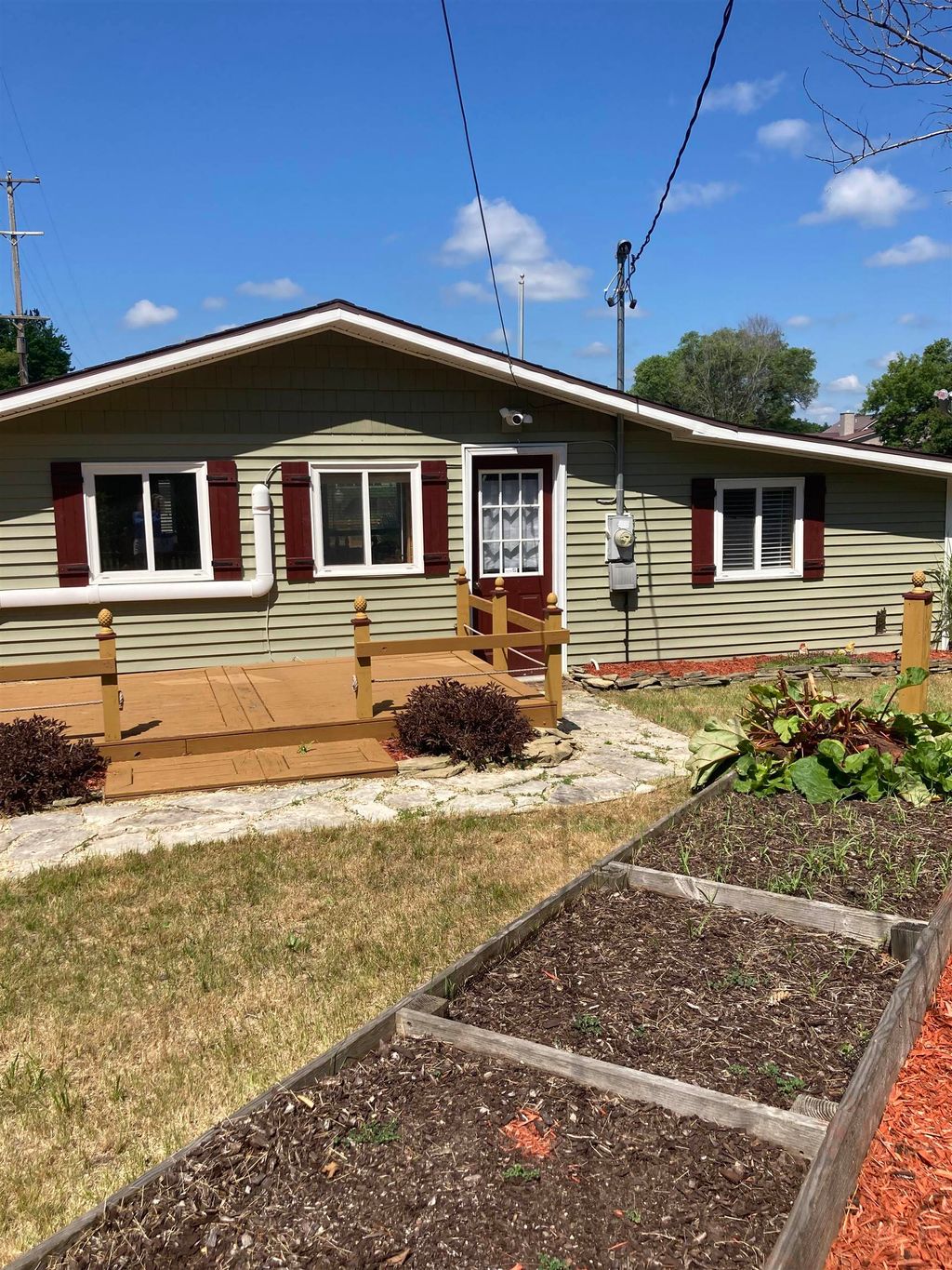 Photo of 1231 Aspen Drive, Beaverton, MI 48612 (MLS # 50138325)