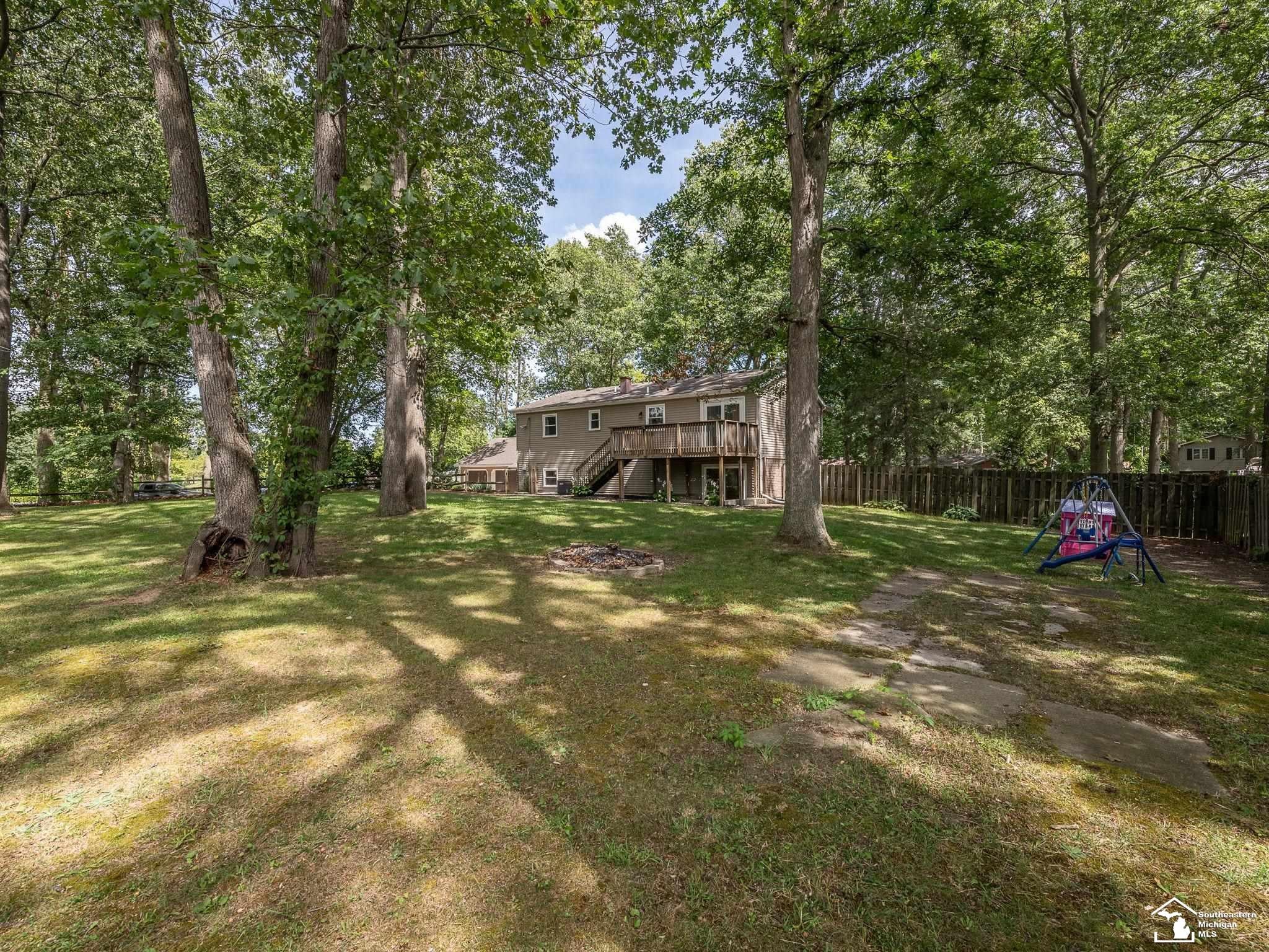 11589 Brookshire Drive