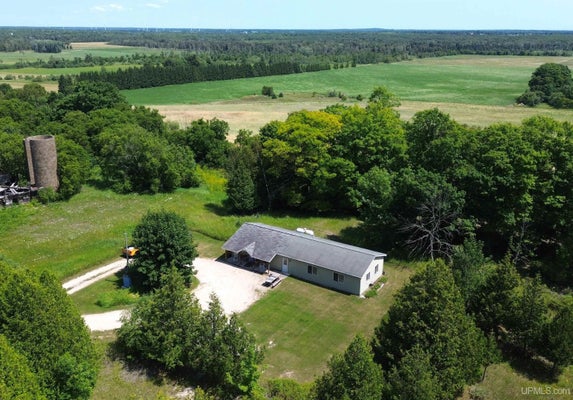 5580 LL RD, GARDEN, MI 49835 - Image 2b8f689a400ba455ccfb910bdd3db317/3251774890