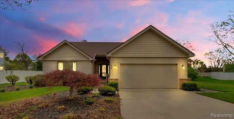 706 DONNALEE Drive Monroe MI 48162